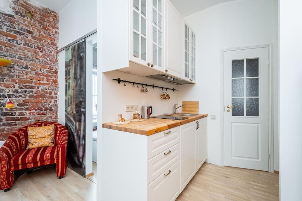 Cozy Studio Apartment Таллин Экстерьер фото